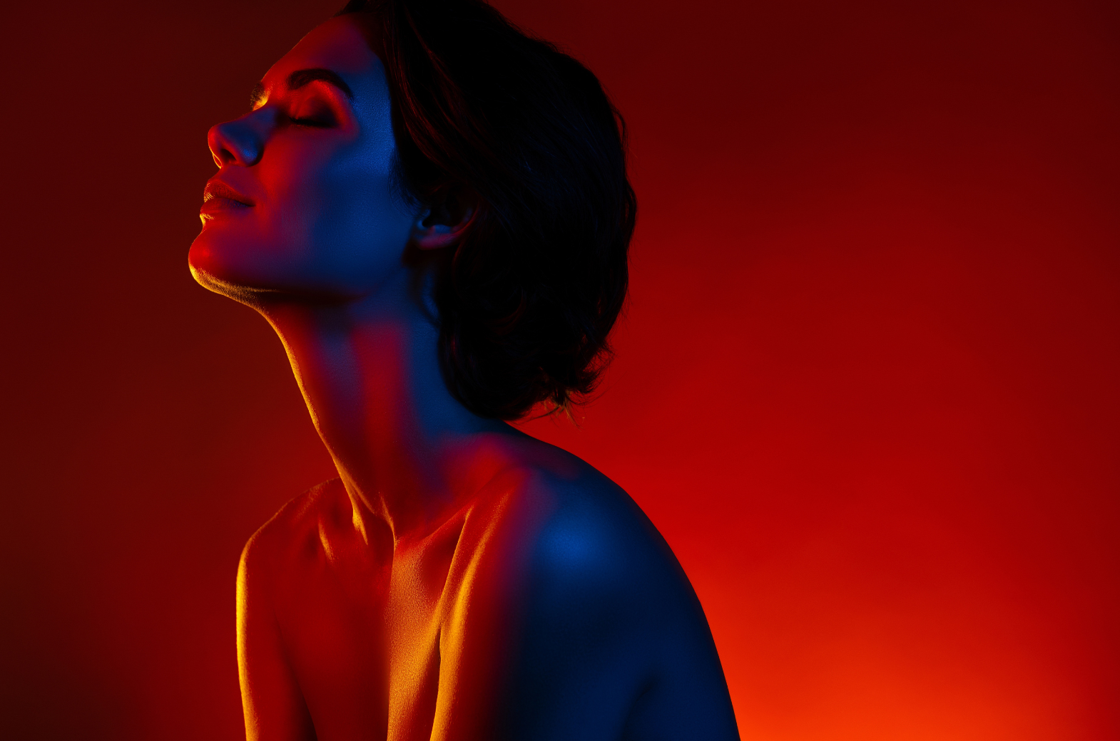 Red light therapy panel for at-home skin and body treatment 2025