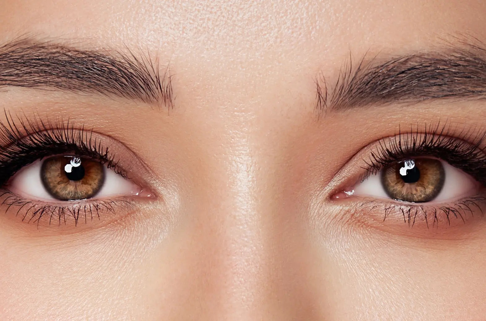 How Heated Eyelash Curlers Work and Why Beauty Experts Love Them?