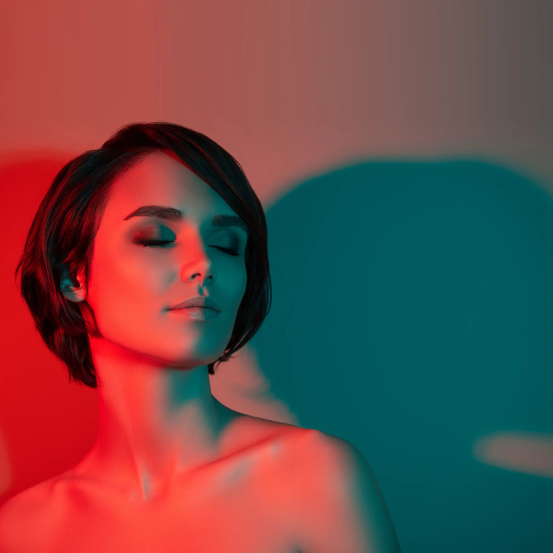 Red Light Therapy at Home? Why It’s the Better Option