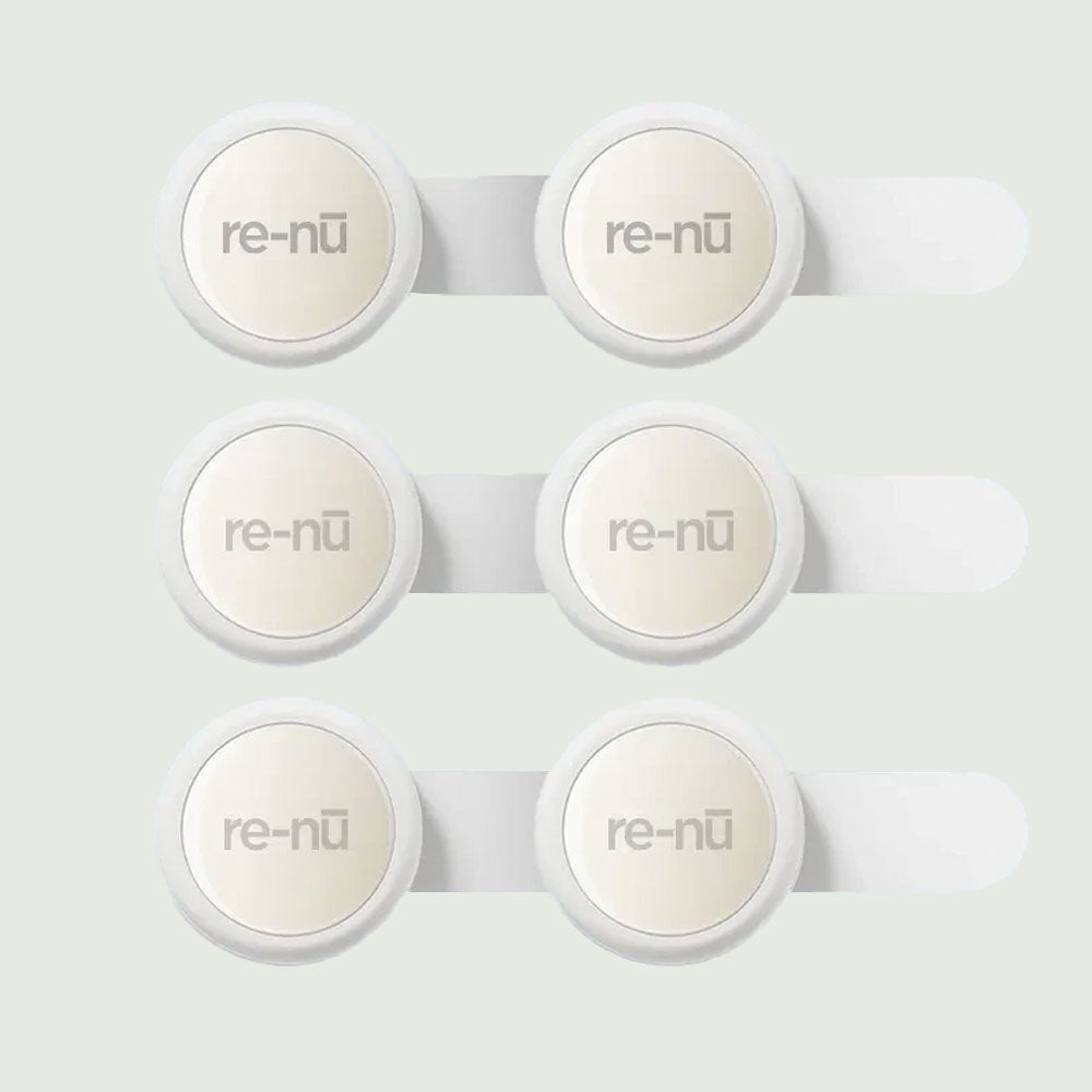 Set of six re-nu GlowUp Acne LED Patches, featuring the easy-to-use adhesive application tabs.