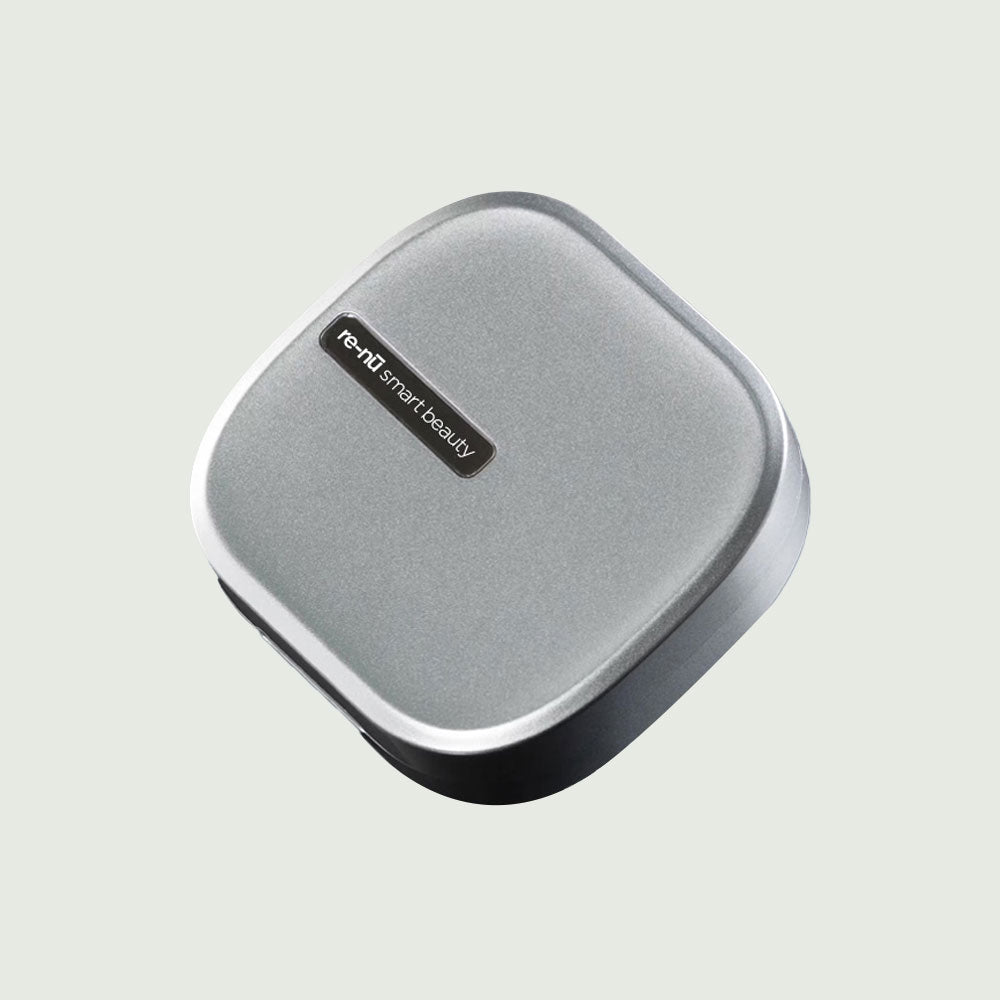 GlowUp Anti-Aging Eye Pads case by
re-nū smart beauty ,featuring a minimal, elegant design on a clean surface.